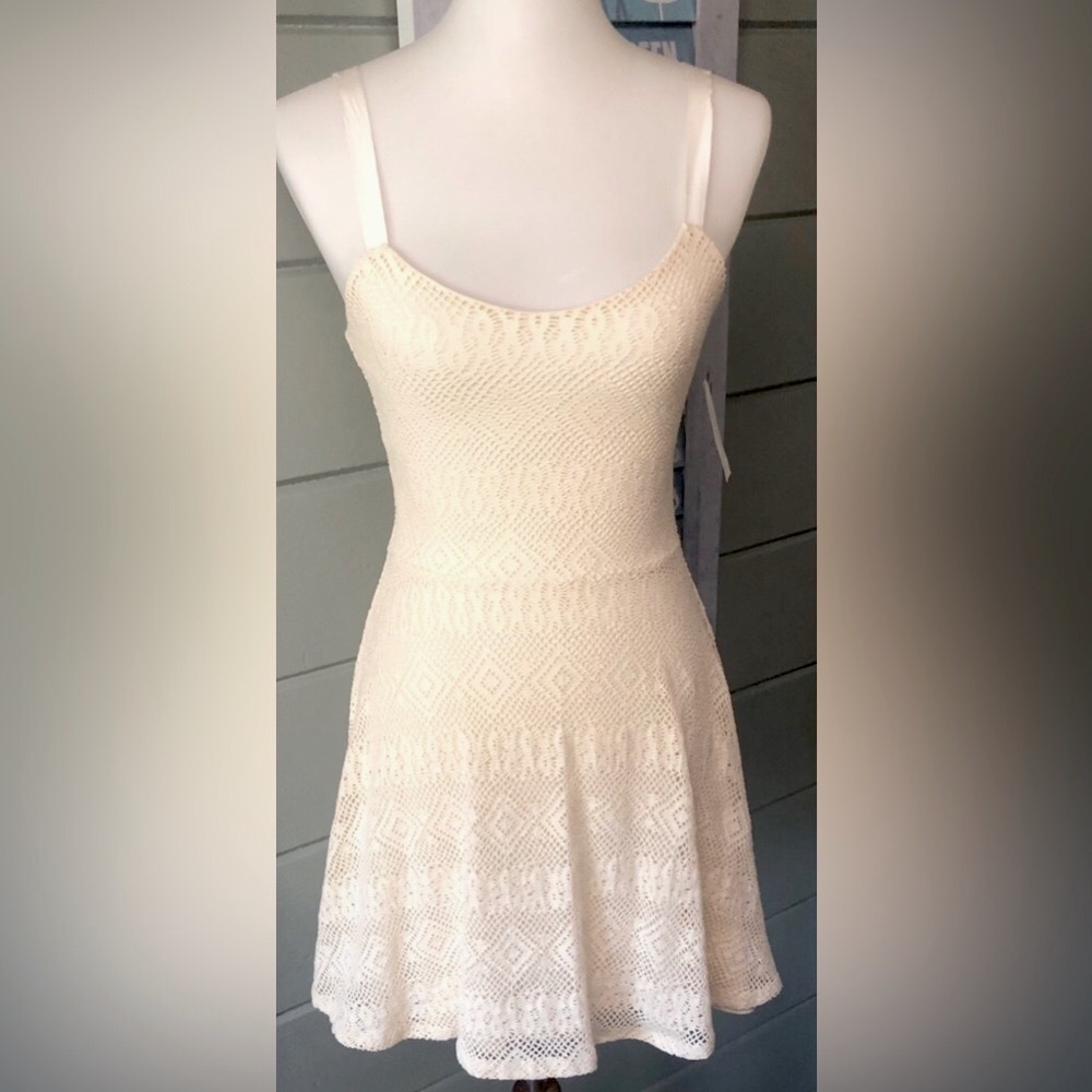 Eight Sixty Cream crochet mini dress w/adjustable ribbon straps NEW RE $98⚡️SALE